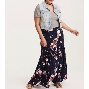 Torrid Floral Print Button Front Maxi Skirt NWT